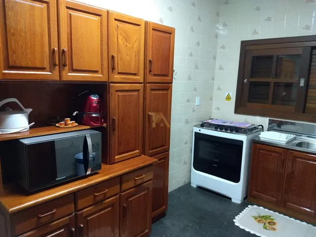 Imagem 6: Casa À Venda em Vila Nova, Imbituba: 5 Quartos, 2 Suites, Pé na Areia!