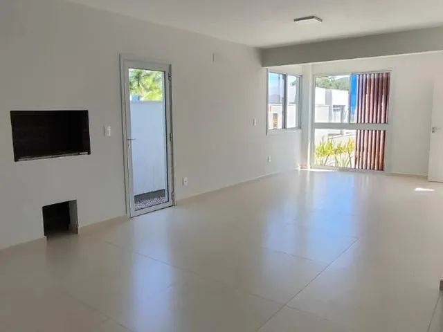 Imagem 10: Apartamento À Venda em Garopaba-Sc, Campo Duna: 2 Quartos, 1 Suíte, 1 Sala, 1 Banheiro, 80M² de Área Privativa!