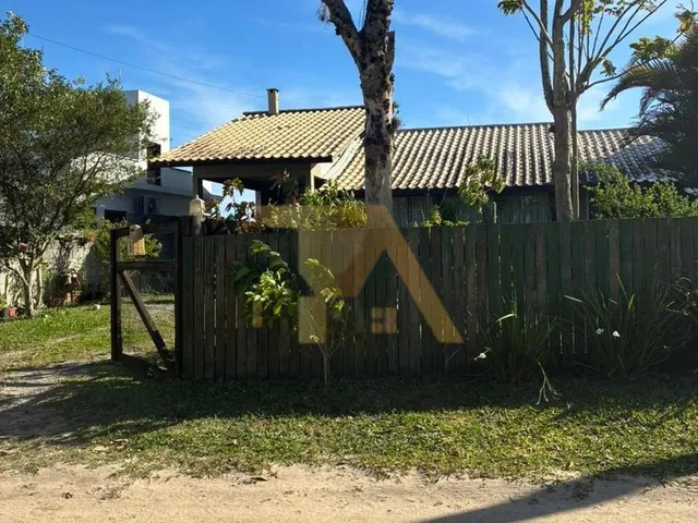 Imagem 6: Casa com 4 Dormitórios e Piscina Próxima À Lagoa ? Campo