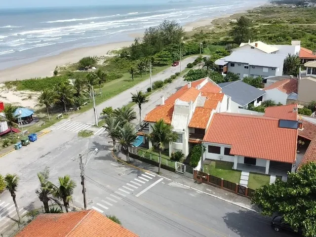 Imagem 12: Imperdível Casa À Venda em Imbituba-Sc, Vila Nova: 5 Quartos, 2 Suítes, 3 Salas, 3 Vagas, 206,10 M² de Área!