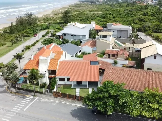 Imagem 10: Imperdível Casa À Venda em Imbituba-Sc, Vila Nova: 5 Quartos, 2 Suítes, 3 Salas, 3 Vagas, 206,10 M² de Área!