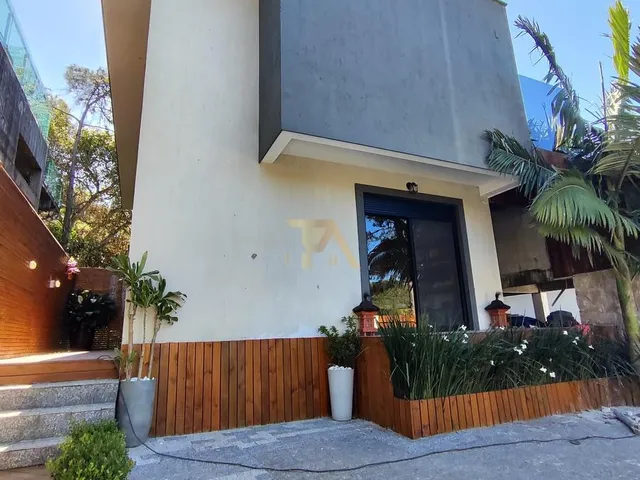 Imagem 2: Imperdível! Casa À Venda em Garopaba-Sc, Bairro Silveira, com Vista para o Mar