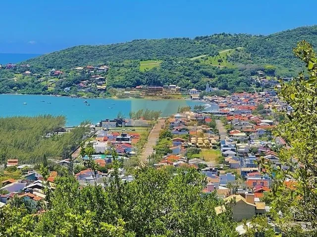 Imagem 8: Imperdível Oportunidade! Casa À Venda em Garopaba-Sc, Centro. 3 Quartos, 2 Suítes, 1 Sala, 1 Banheiro, 106,75 M²
