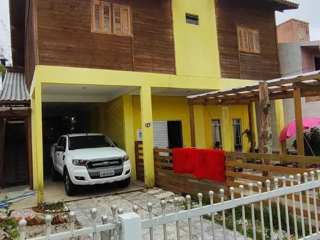 Imagem 2: Oportunidade: 2 Casas a 750M da Praia + Vista do Mar