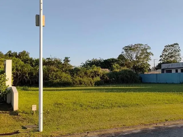 Imagem 6: Terreno À Venda ! Condomínio Lagoa Azul Imbituba ! Próximo À Praia do Rosa - Oportunidade Única!