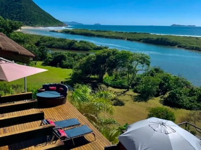 Imagem 7: Casa À Venda em Garopaba-Sc: no Bairro Siriú com Vista para o Mar. Confira!