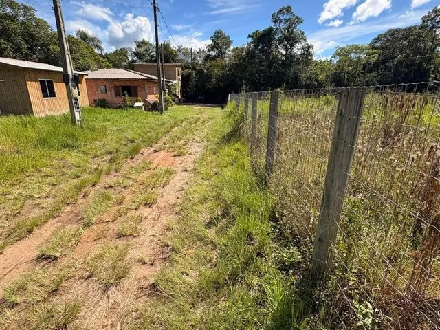 Imagem 2: Imperdível Terreno À Venda em Imbituba-Sc, no Bairro Sambaqui: 720M² por R$130.000! Aproveite Essa Oportunidade Única!