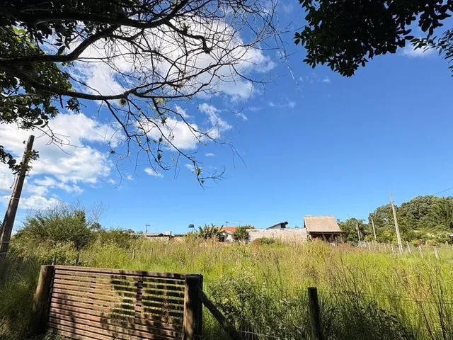 Imagem 3: Imperdível Terreno À Venda em Imbituba-Sc, no Bairro Sambaqui: 720M² por R$130.000! Aproveite Essa Oportunidade Única!