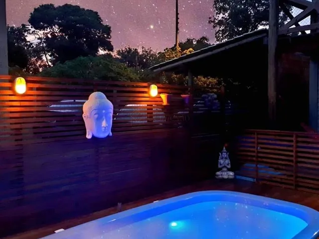 Imagem 3: Oportunidade Única: Pousada + Sala Comercial À Venda na Praia do Rosa - Sc com Energia Solar, Piscina e Mais!