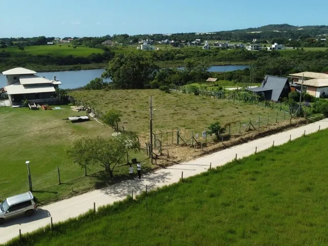 Imagem 13: Terreno À Beira da Lagoa no Arroio do Rosa: 3.731,40 M² de Tranquilidade e Potencial de Investimento!