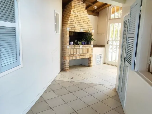 Imagem 6: Imperdível Casa À Venda no Village, Garopaba-Sc: 4 Quartos, 2 Suítes, 3 Salas, 2 Banheiros, 5 Vagas, 290M²!