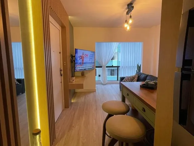 Imagem 9: Apartamento À Venda no Centro de Itapema - Quadra Mar! 2 Quartos, 1 Suíte, Churrasqueira e Móveis Planejados!
