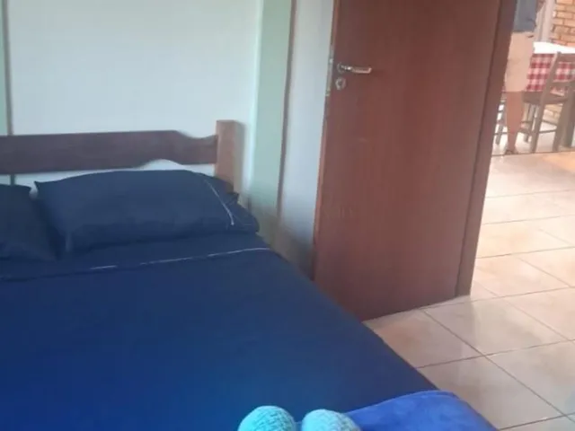 Imagem 3: Casa À Venda na Praia do Rosa Imbituba-Sc: 2 Quartos, 1 Suíte, Piscina, Deck e Varanda Gourmet. Agende Sua Visita!