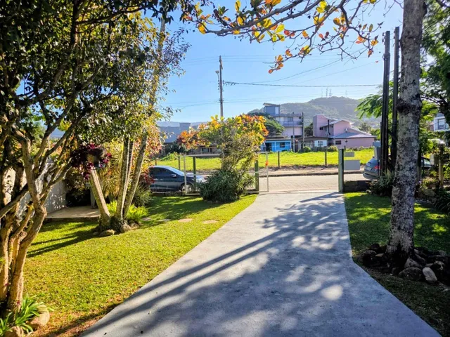 Imagem 9: Imperdível! Casa À Venda em Garopaba-Sc, Centro: 4 Quartos, 1 Suíte, 2 Salas, 3 Banheiros, 2 Vagas de Garagem, 110M²