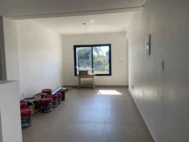 Imagem 10: Casa À Venda em Garopaba-Sc, Bairro Areias da Palhocinha: 3 Quartos, 1 Suíte, 2 Banheiros, 1 Vaga, 99M²!