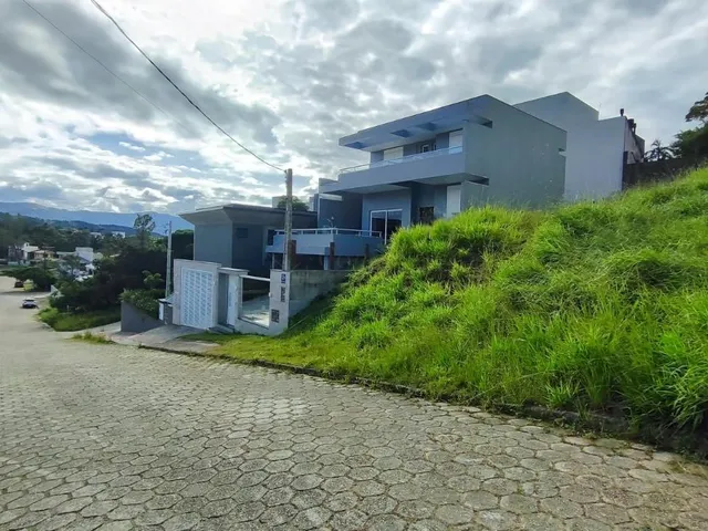 Imagem 3: Terreno À Venda em Garopaba-Sc, 360M² no Bairro Jardim Panorâmico! Aproveite Esta Oportunidade Única!