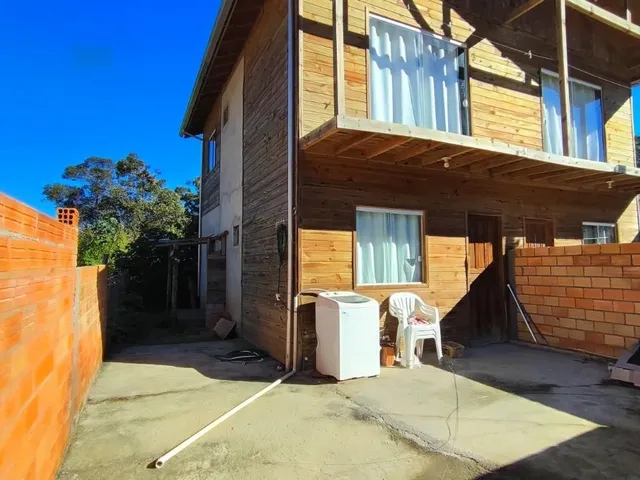 Imagem 8: Imóvel Imperdível em Imbituba-Sc: Casa À Venda na Ribanceira com 2 Quartos, 1 Sala, 2 Banheiros e 60,00 M² de Área!