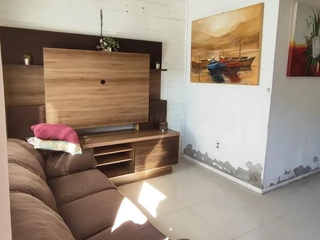 Imagem 6: Imóvel Imperdível em Imbituba-Sc: Casa À Venda na Ribanceira com 2 Quartos, 1 Sala, 2 Banheiros e 60,00 M² de Área!