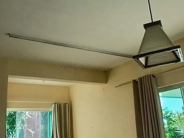 Imagem 9: Casa da Montanha na Praia da Gamboa, com Vista Privilegiada para o Mar
