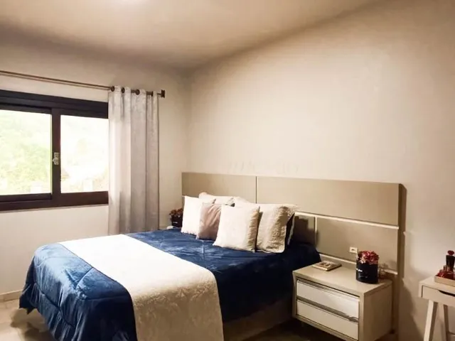 Imagem 13: Imóvel Residencial À Venda em Garopaba-Sc - 3 Quartos, 1 Suíte, 4 Vagas de Garagem e 170M² de Área