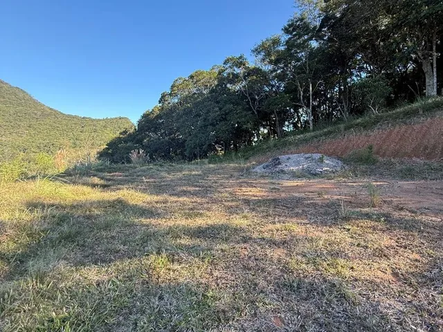 Imagem 11: 4,4 Hectares com Cachoeira Particular e Vista para as Montanhas