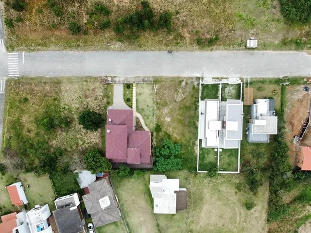 Imagem 2: Terreno À Venda em Garopaba-Sc, Dunas do Siriú: 561M² de Oportunidade Única!