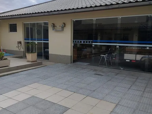 Imagem 16: Casa de Alto Padrão À Venda no Centro de Pelotas 337M², Suíte, Piscina e 4 Vagas