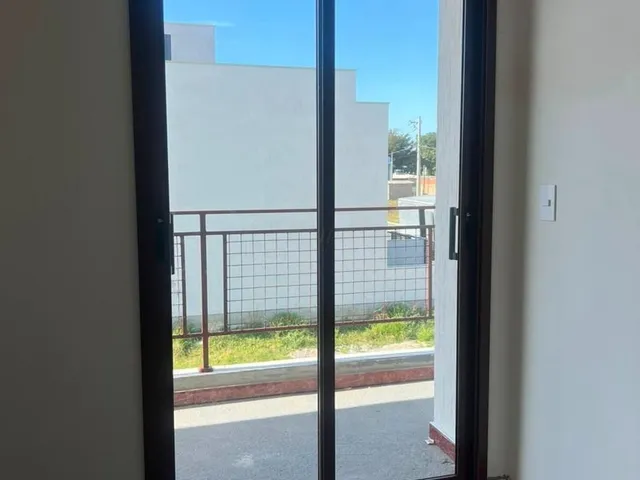 Imagem 15: Casa À Venda em Garopaba-Sc, Bairro Areias da Palhocilha: 2 Quartos, 2 Suítes, 1 Sala, 1 Banheiro, 2 Vagas, 100M²