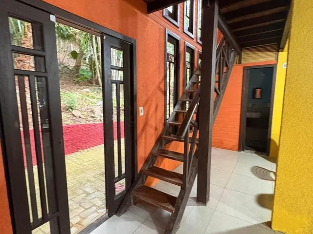 Imagem 16: Casa Exclusiva Inspirada em Bali À Beira da Lagoa 3 Suítes, Hidromassagem e Chalé Mobiliado