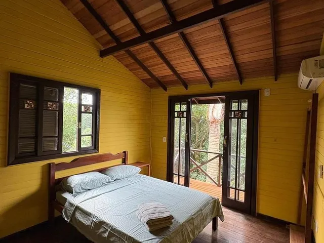 Imagem 15: Casa Exclusiva Inspirada em Bali À Beira da Lagoa 3 Suítes, Hidromassagem e Chalé Mobiliado
