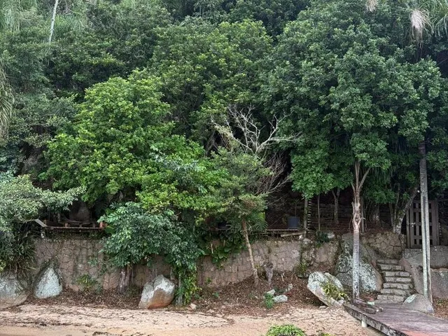 Imagem 8: Casa Exclusiva Inspirada em Bali À Beira da Lagoa 3 Suítes, Hidromassagem e Chalé Mobiliado