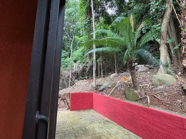 Imagem 4: Casa Exclusiva Inspirada em Bali À Beira da Lagoa 3 Suítes, Hidromassagem e Chalé Mobiliado