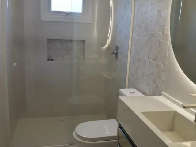 Imagem 10: Casa de Alto Padrão em Condomínio Fechado