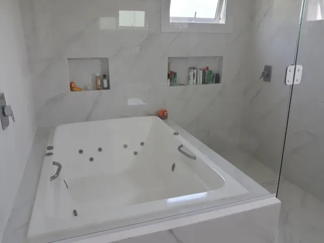 Imagem 6: Casa de Alto Padrão em Condomínio Fechado