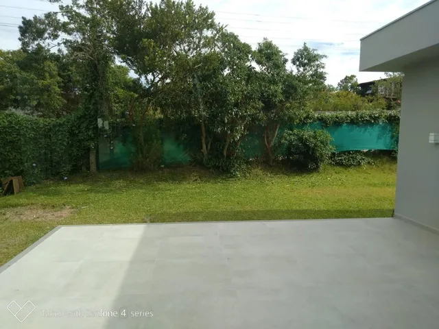 Imagem 13: Casa de Alto Padrão em Condomínio Fechado