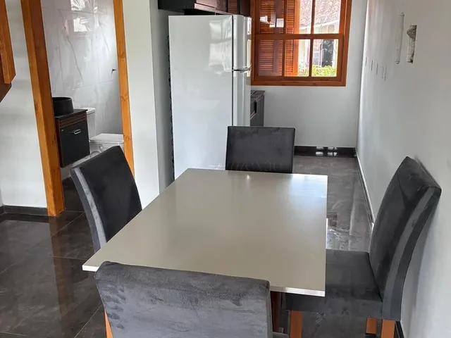 Imagem 6: Sobrado Semi Mobiliado com 2 Quartos e Pátio Individual em Garopaba, Ressacada
