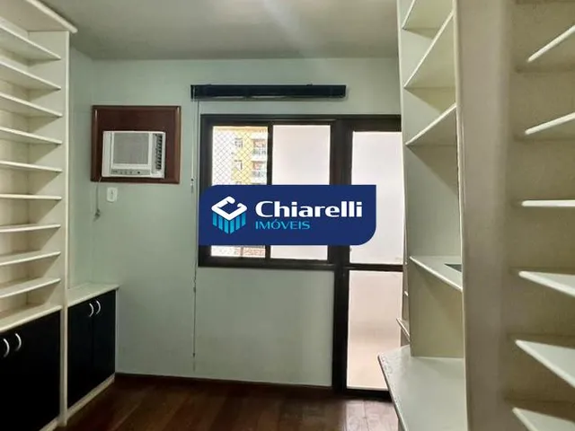 Imagem 4: Amplo Apartamento em Icaraí, Rio de Janeiro - 4 Quartos, 2 Suítes, 220M², 2 Vagas - Rua Mariz e Barros