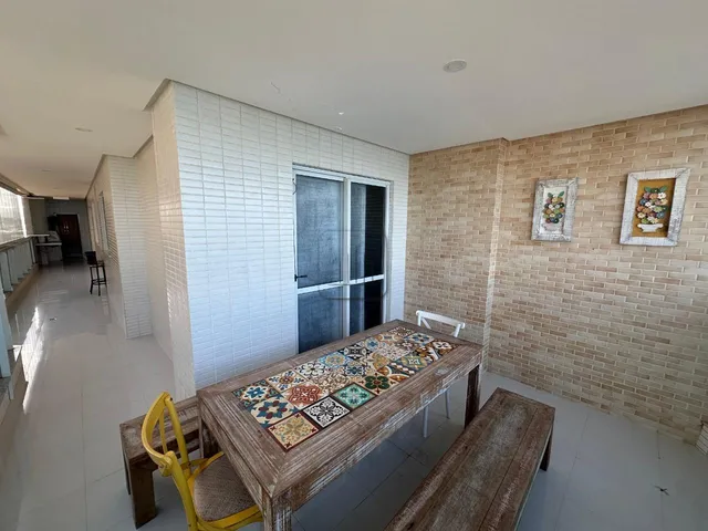 Imagem 12: Imóvel de Luxo À Venda em Guarapari-Es: Apartamento na Praia do Morro com 3 Quartos, 1 Suíte e 130M². Venha Conhecer!