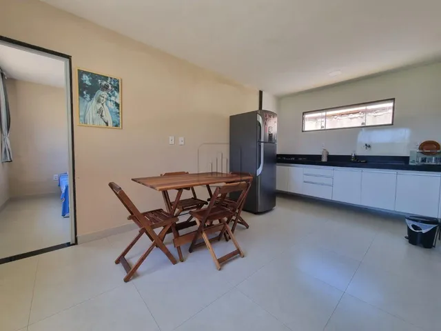 Imagem 7: Casa À Venda em Guarapari-Es, Bairro Fátima Cidade Jardim, 1 Quarto, 1 Suíte, 1 Sala, 2 Banheiros, 1 Vaga. Confira!