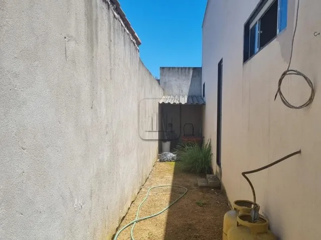Imagem 10: Casa À Venda em Guarapari-Es, Bairro Fátima Cidade Jardim, 1 Quarto, 1 Suíte, 1 Sala, 2 Banheiros, 1 Vaga. Confira!