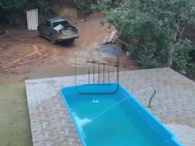 Imagem 3: Chácara À Venda em Guarapari-Es, Bairro Buenos Aires: 2 Quartos, 2 Salas, 2 Banheiros, 2 Vagas de Garagem, 200M²
