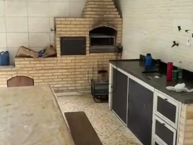 Imagem 7: Chácara À Venda em Guarapari-Es, Bairro Buenos Aires: 2 Quartos, 2 Salas, 2 Banheiros, 2 Vagas de Garagem, 200M²