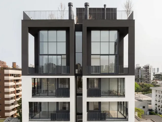 Imagem 16: Apartamento para Venda em Curitiba / Pr no Bairro Batel