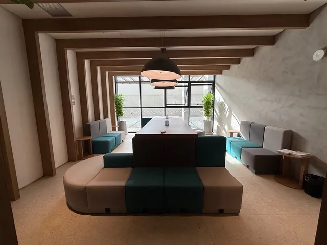 Imagem 6: Apartamento para Venda em Curitiba / Pr no Bairro Batel
