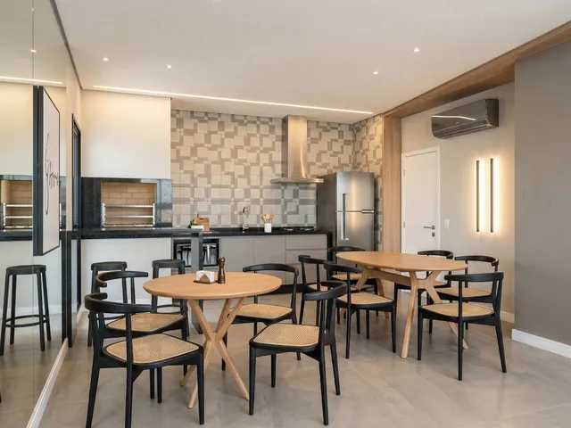 Imagem 7: Apartamento para Venda em Curitiba / Pr no Bairro Cabral