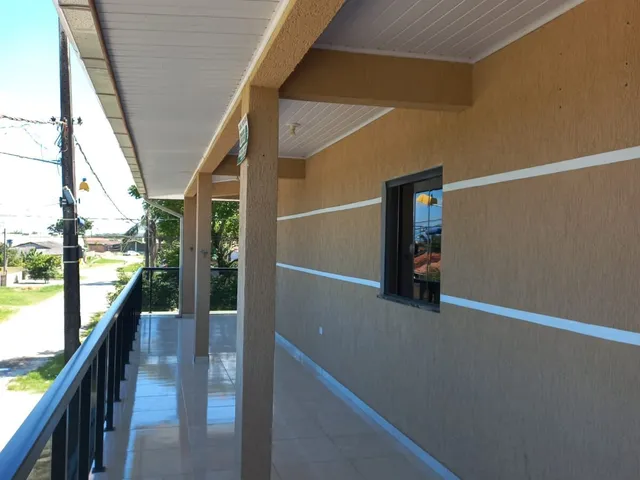Imagem 5: Casa Mobiliada com 3 Dormitórios em Praia de Leste