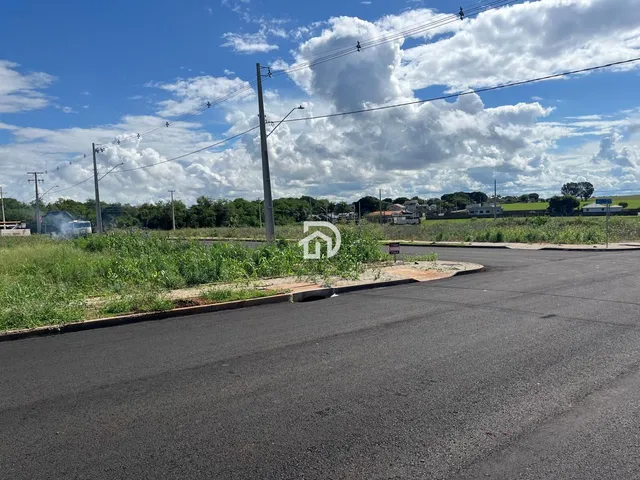 Imagem 2: Terreno de Esquina a Venda 135,000 no Loteamento Novo Jardim