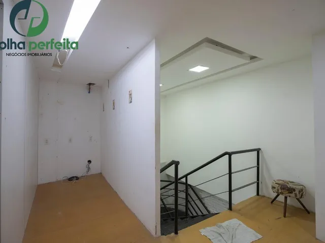 Imagem 2: Sala Comercial no Itapuã Shopping - 110M² com Mezanino - Alta Visibilidade