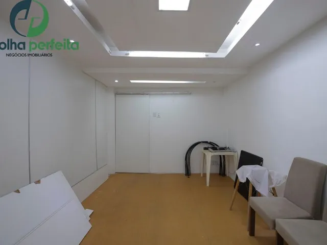 Imagem 13: Sala Comercial no Itapuã Shopping - 110M² com Mezanino - Alta Visibilidade