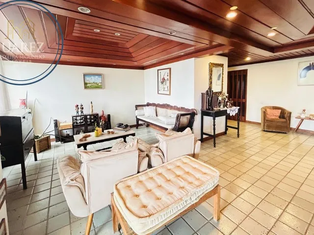 Imagem 2: Apartamento de 300 M² na Barra, Andar Alto e Vista Maravilhosa!